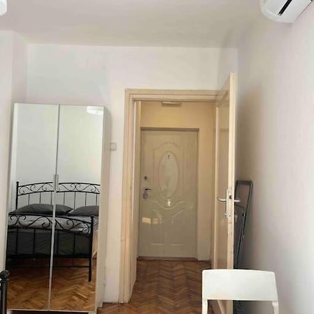 Central Home In Beograd Bagian luar foto
